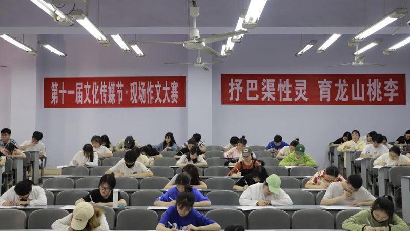 小型产品宣传片拍摄：费用构成与优化策略**